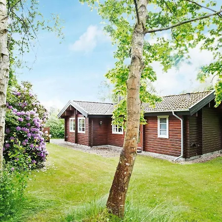 Nyaraló Three-bedroom Holiday In 1 Grevinge